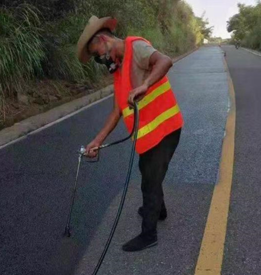 延庆路面喷涂翻新彩色步道施工方案